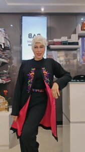 Ensemble kimono brodé en crêpe de soie femme Ensemble kimono brodé en crêpe de soie femme