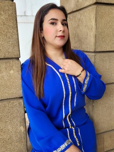 Ensemble Galant Bleu en crêpe de soie avec haut, pantalon et ceinture assortie